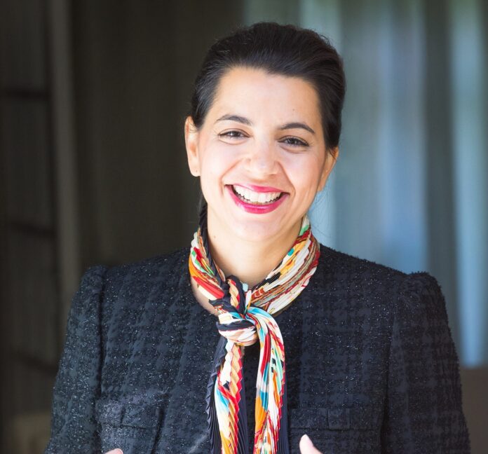 Dr. Amel Karboul